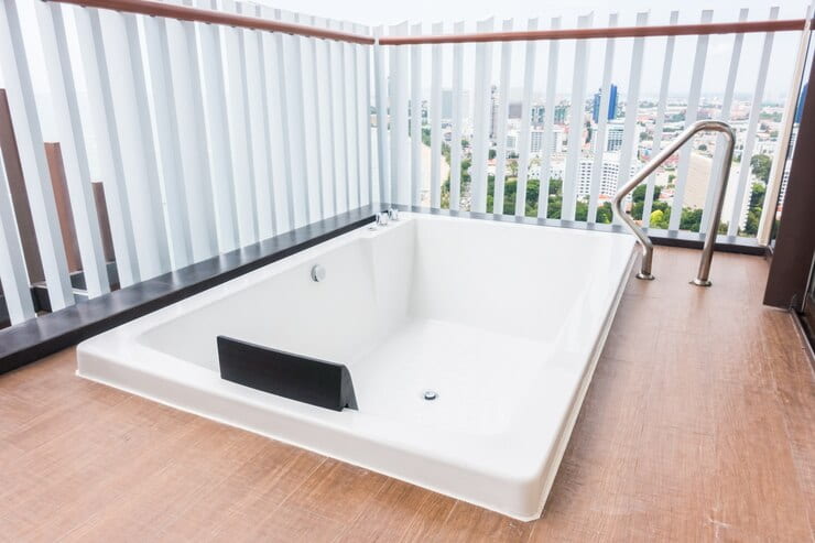 jacuzzi terrace  bathtub